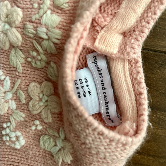 cupcakes & cashmere Blush Floral Knit Sweater - Picture 2 of 5